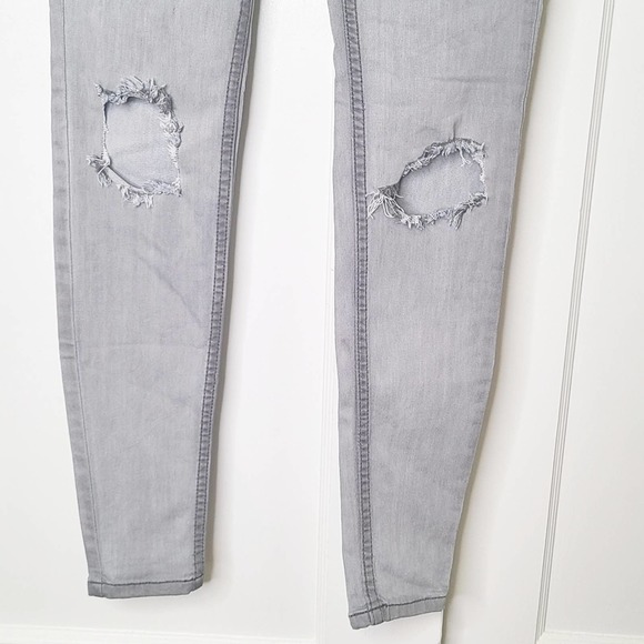Free People Destroyed Skinny Jeans in Coal Grey - Picture 6 of 7